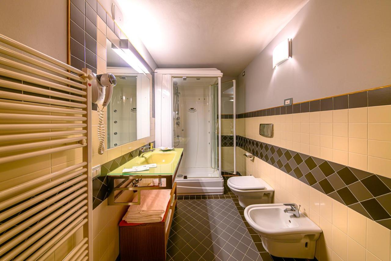 Hotel Ambrosini Aprica Εξωτερικό φωτογραφία